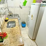 1 Minuto Da Praia, 2 Minutos Do Metro